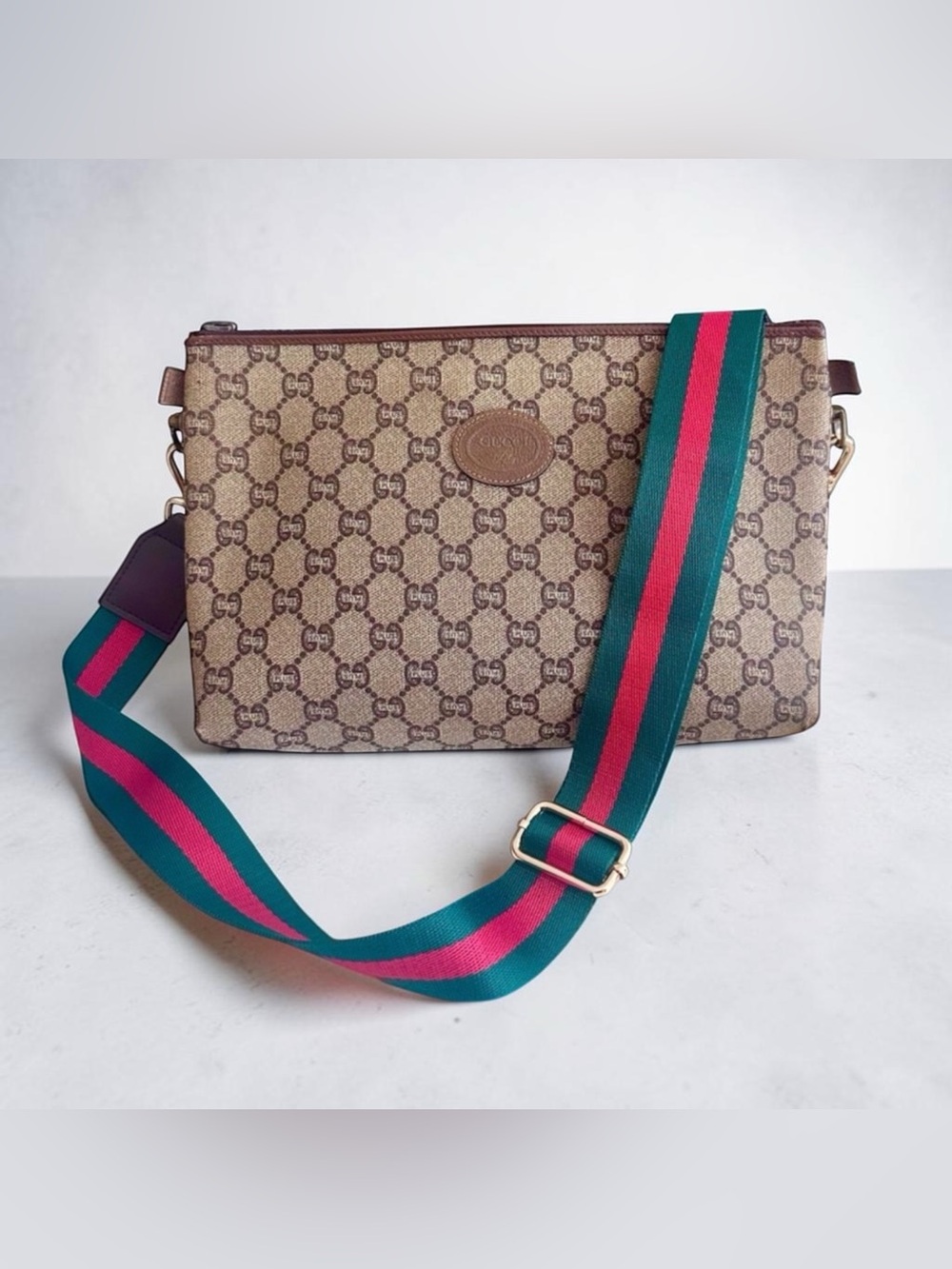 Gucci Plus Clutch Vintage Crossbody Bag